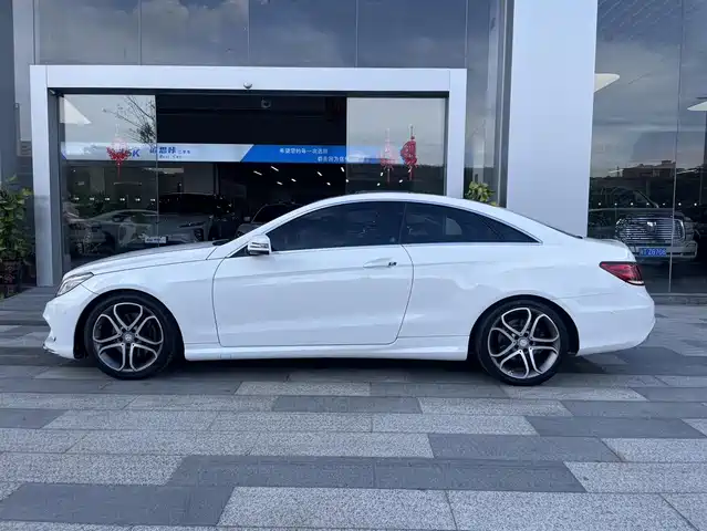 Mercedes-Benz E-Class (Import) 2014 E 260 Coupe — фото 4