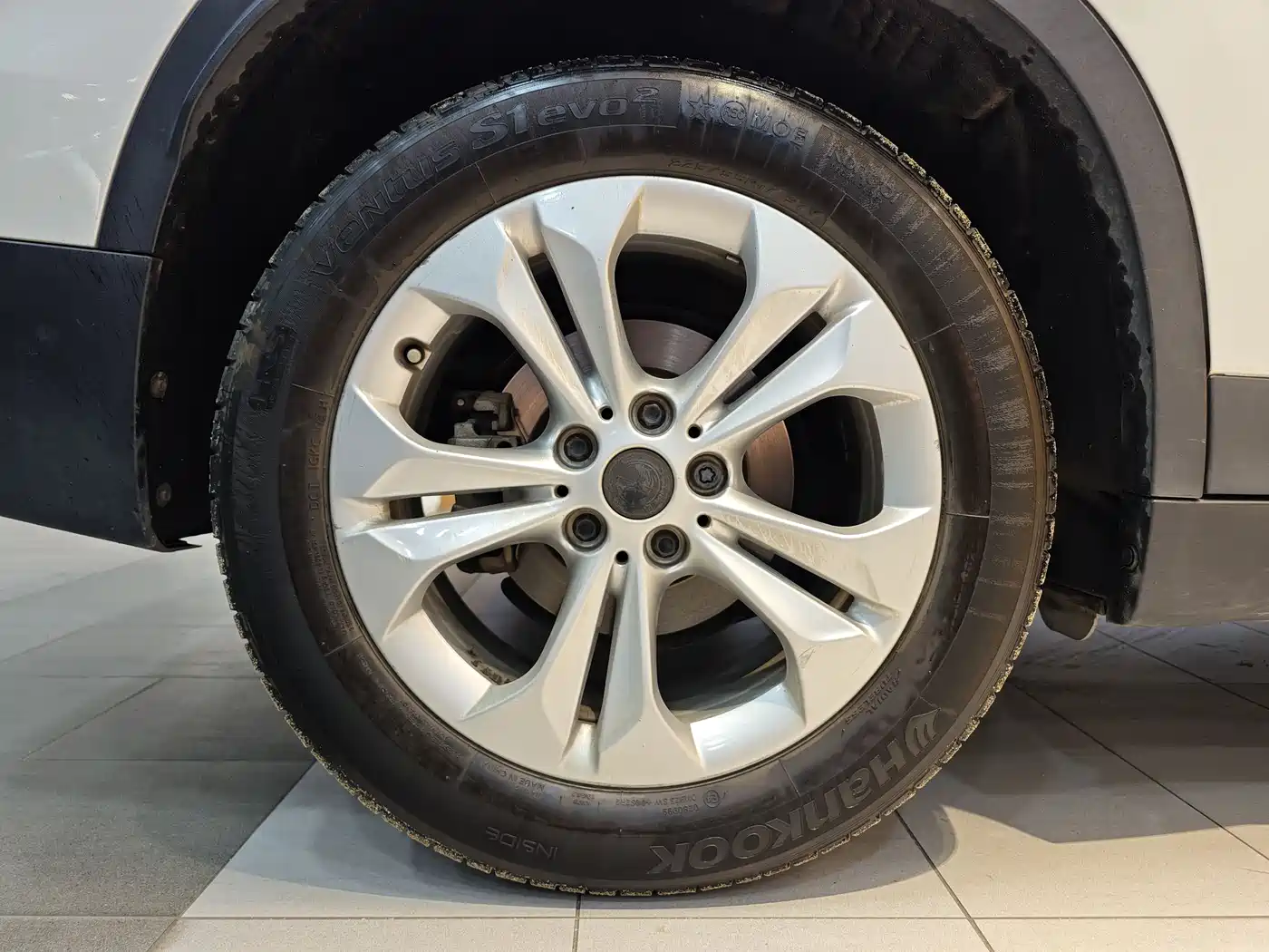 BMW X1 2016 sDrive18Li Premium Model фото 31