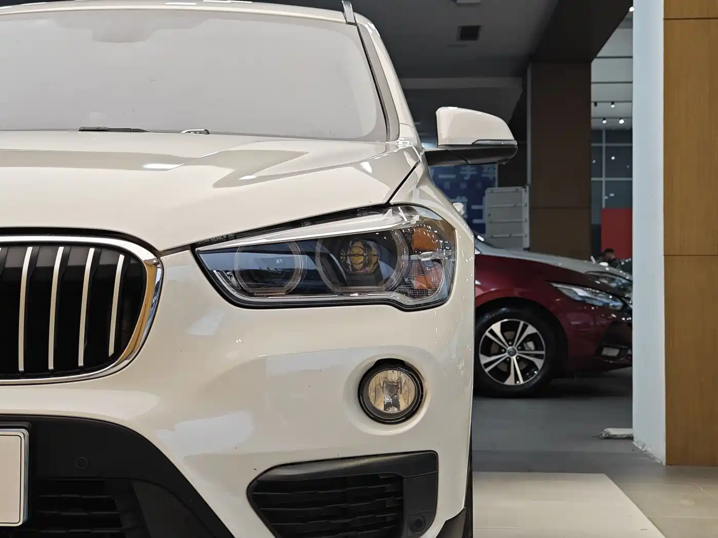 BMW X1 2016 sDrive18Li Premium Model фото 2