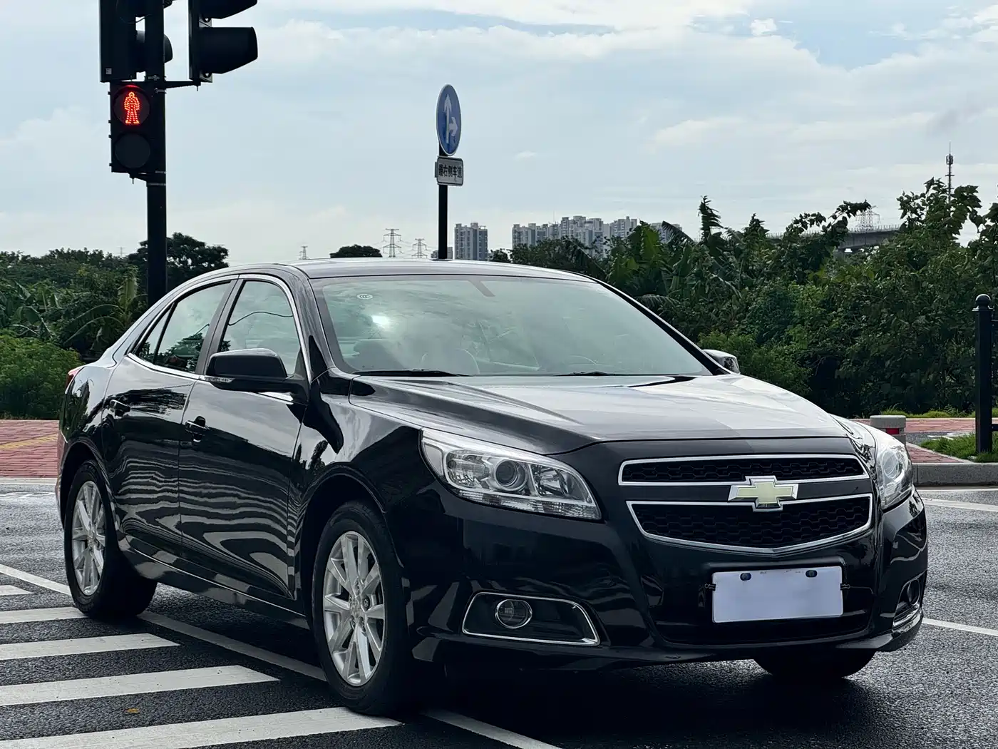 Фото 10 - Chevrolet Malibu
