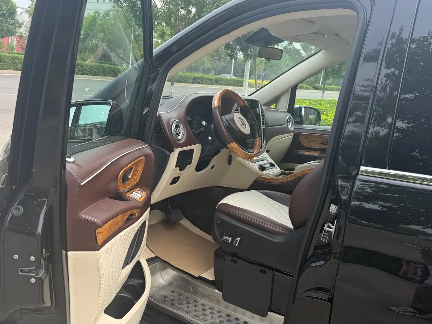 Mercedes-Benz Vito 2018 2.0T Elite Edition 7-Seater China V фото 4