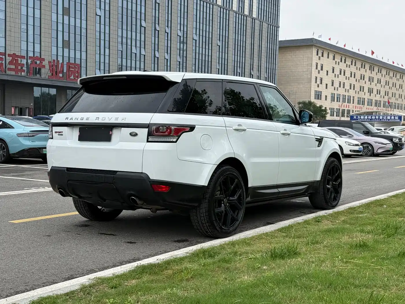 Land Rover Range Rover Sport 2014 3.0 SC V6 HSE DYNAMIC фото 17