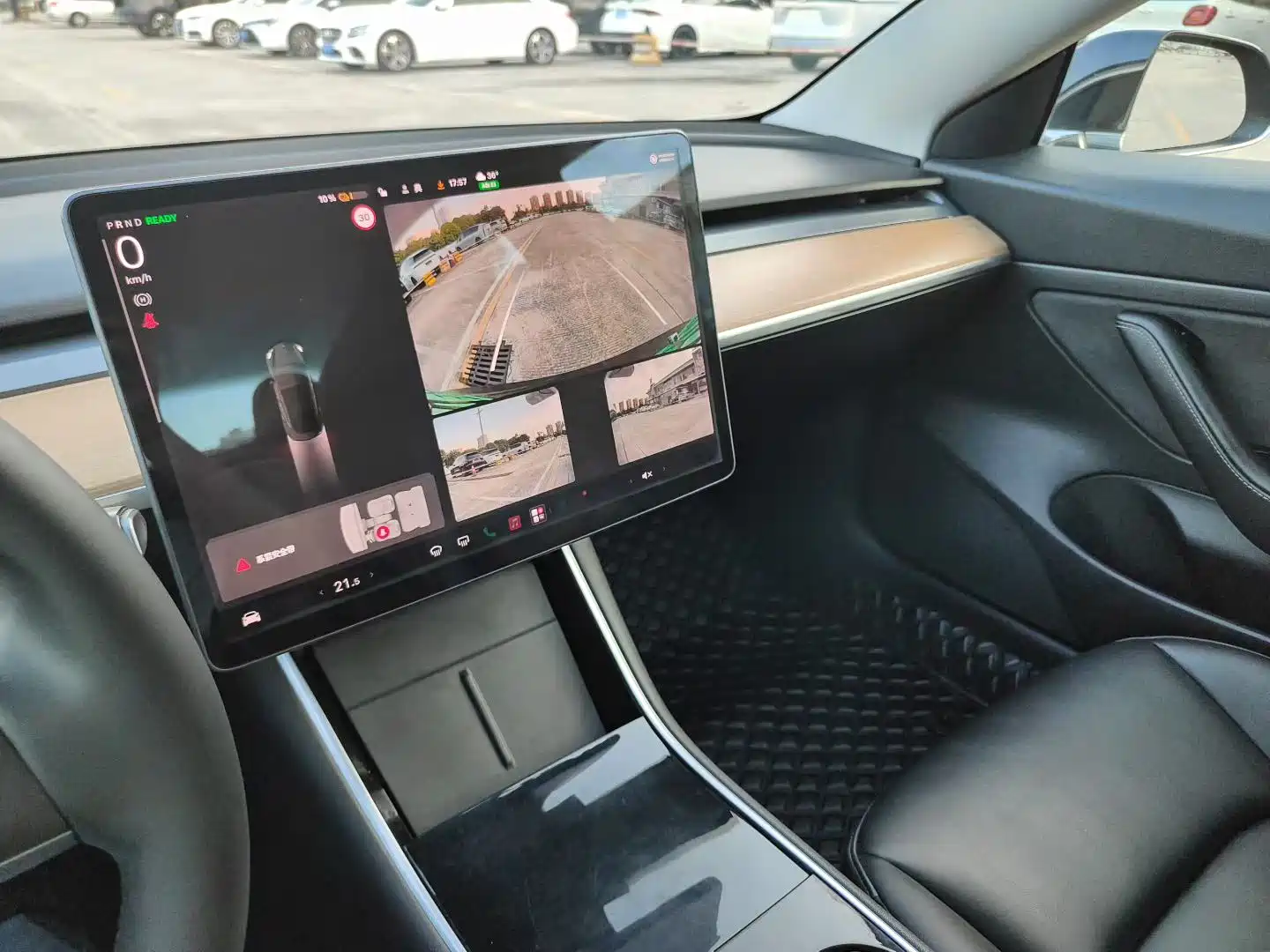 Photo 9 - Tesla Model 3