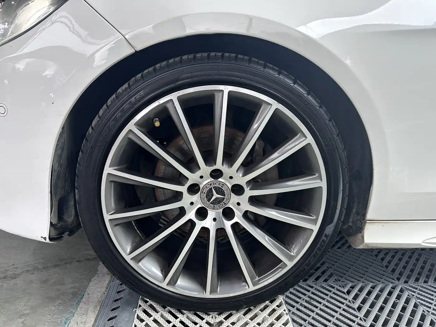 Mercedes-Benz E-Class 2015 E 260 L Sport фото 14