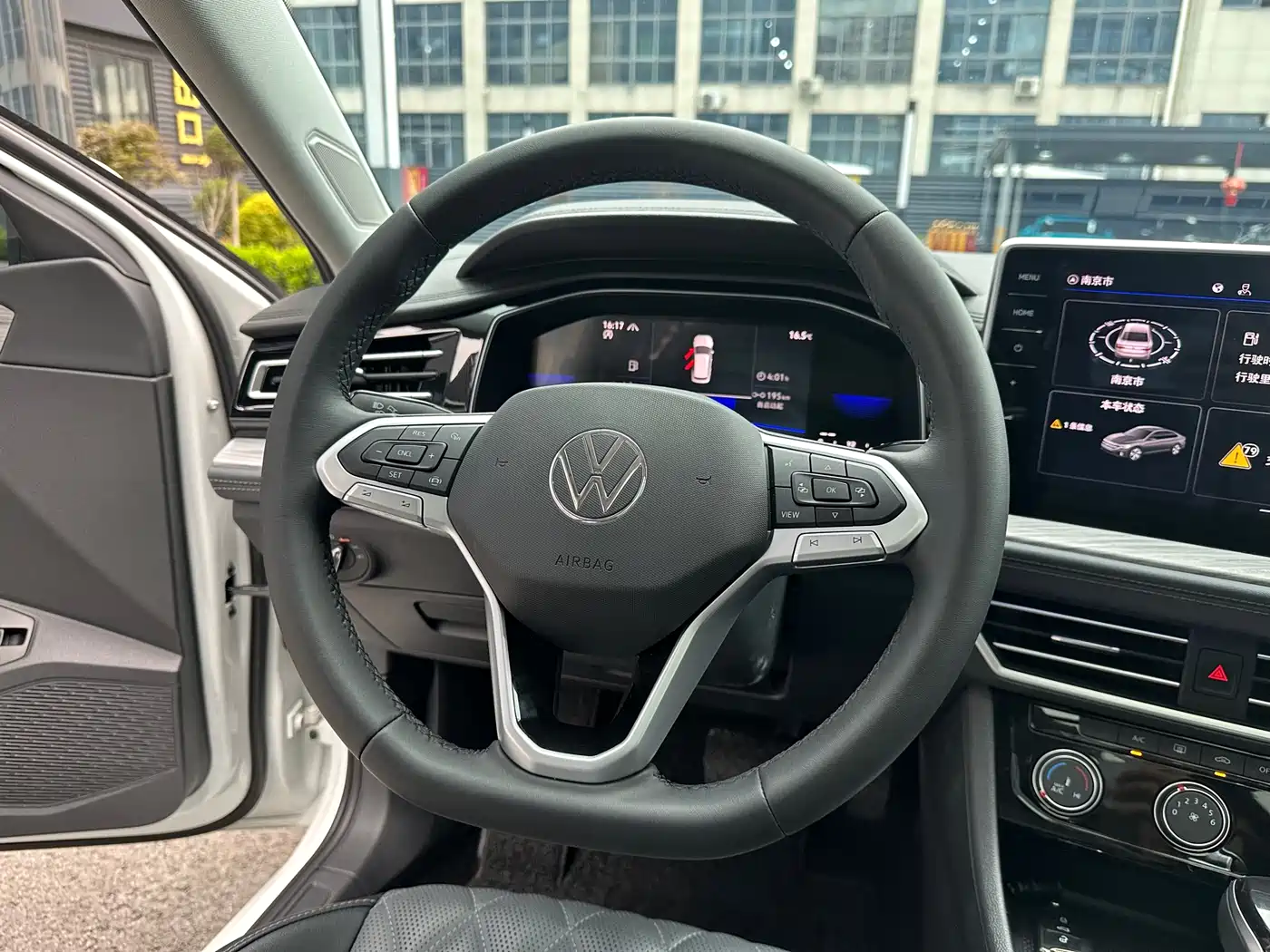 Volkswagen Sagitar 2024 300TSI DSG Surpass Edition фото 13