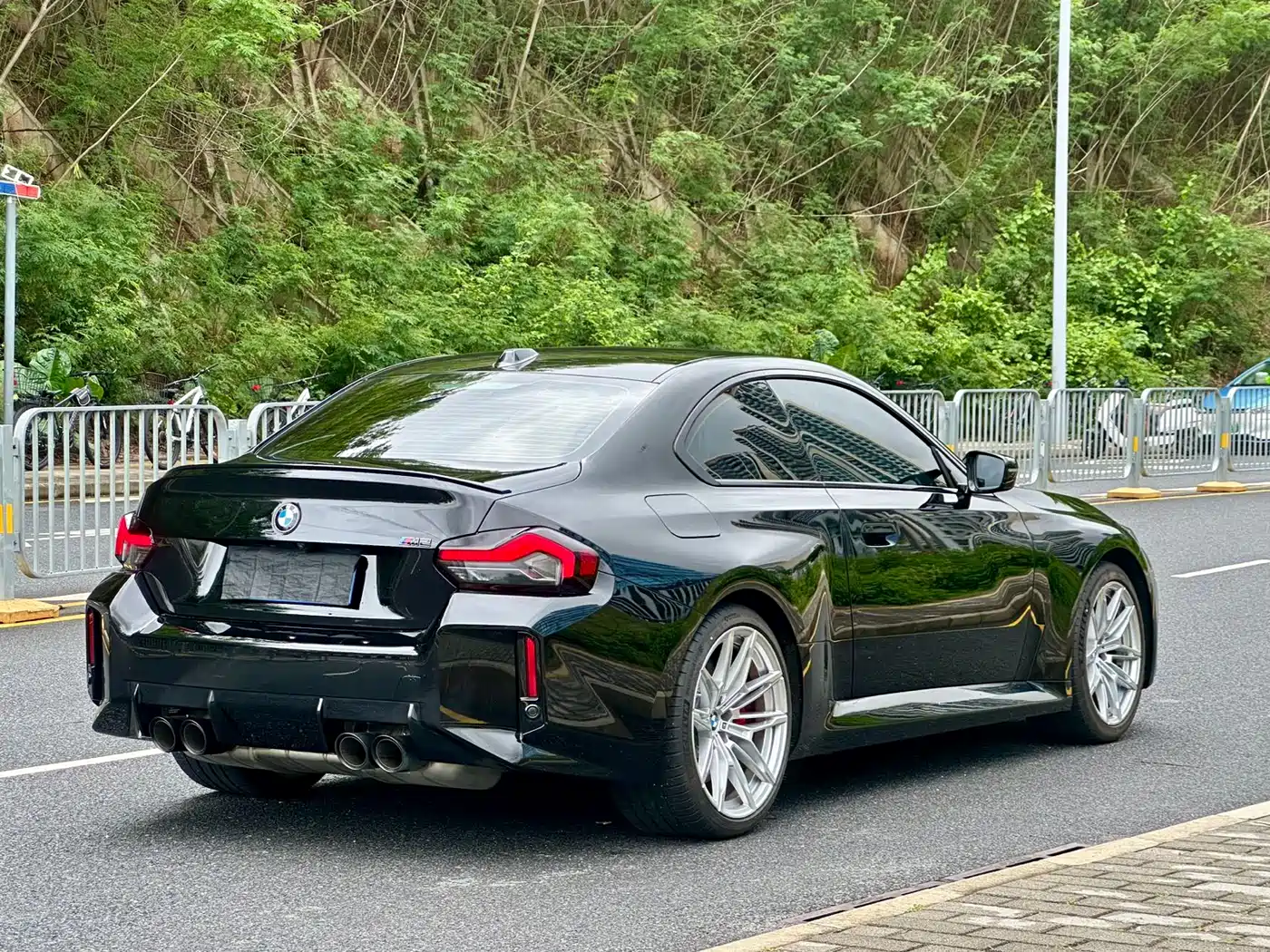 BMW M2 2024 M2 фото 11