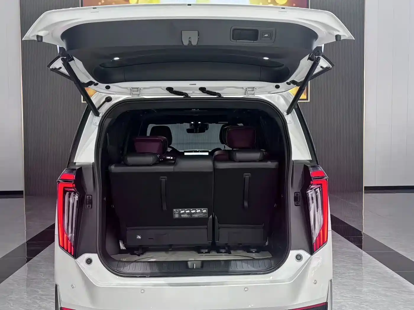 GAC TRUMPCHI M8