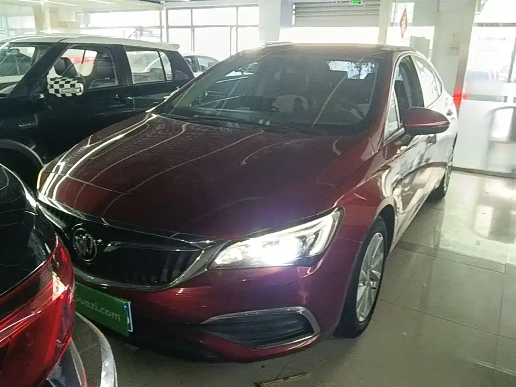 Buick Verano 2019 Sedan 15S Auto Leading фото 2