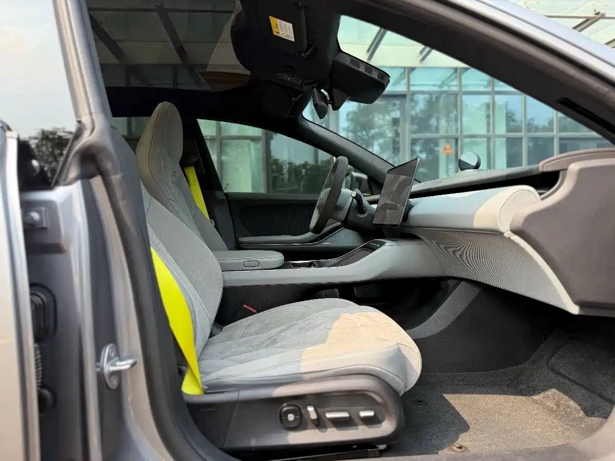 NIO ET5 2025 2025 Model Champion Commemorative Edition 75kWh