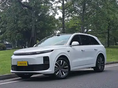 Li Auto L6