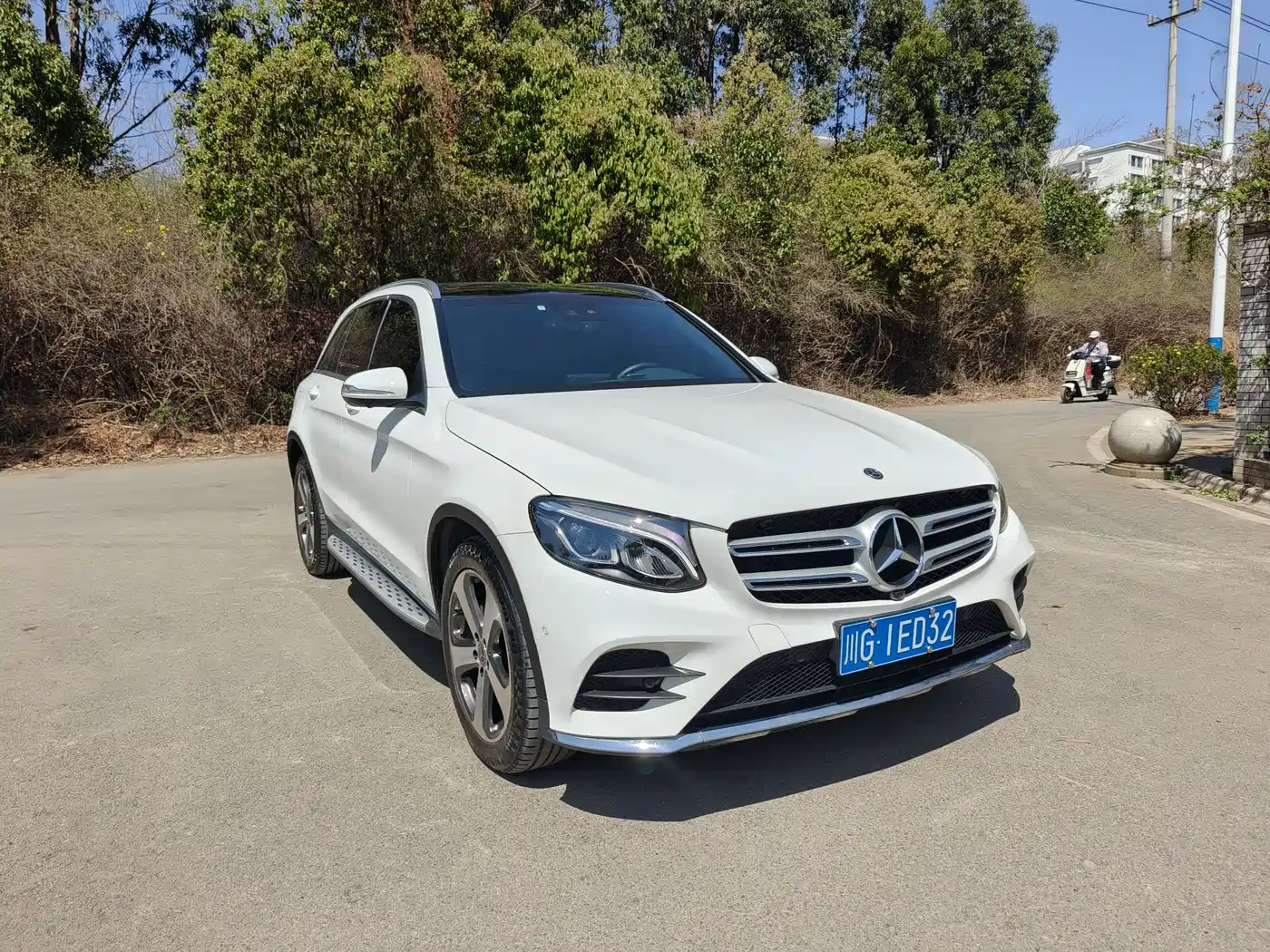 Mercedes-Benz GLC 2017 GLC 260 4MATIC Luxury