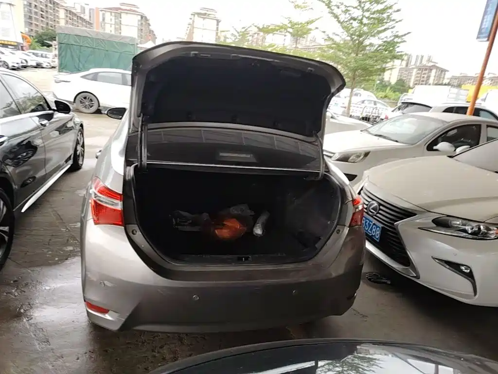 Toyota Corolla 2017 Facelift 1.2T S-CVT GL фото 19