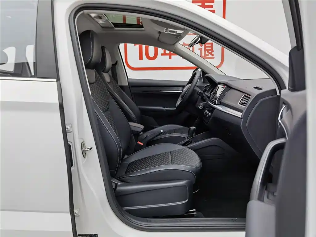 Škoda Kamiq 2018 1.5L Automatic Comfort Version China V фото 23