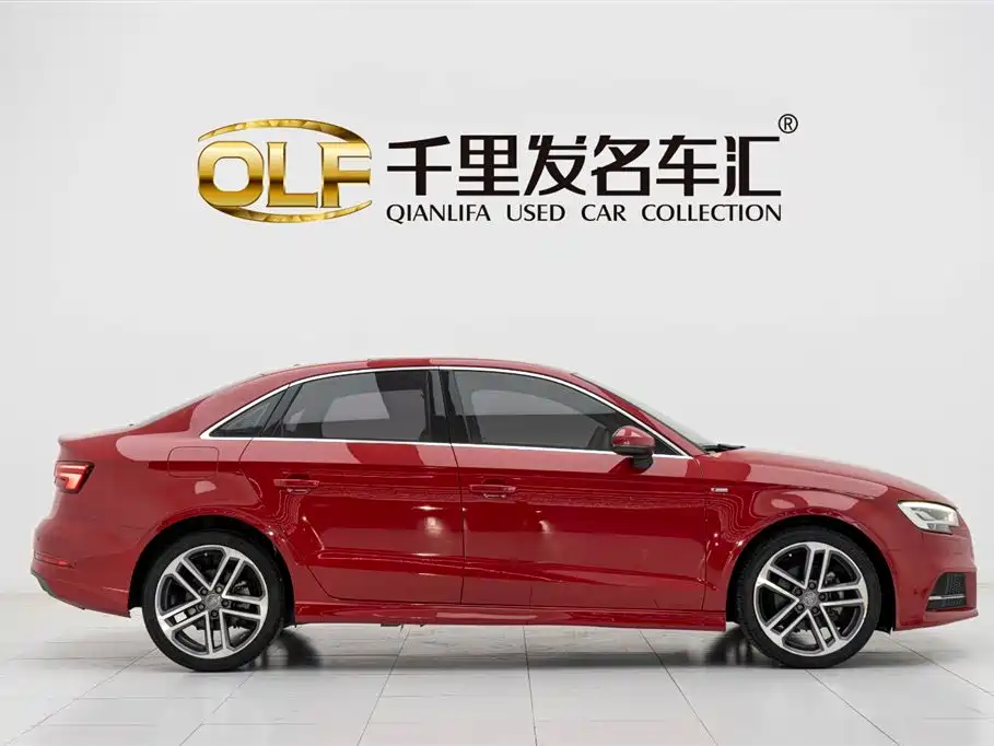 Audi A3 2018 30th Anniversary Limousine 35 TFSI Sport фото 8
