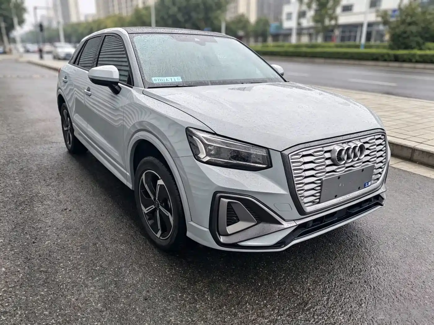 2022 Audi Q2L e-tron