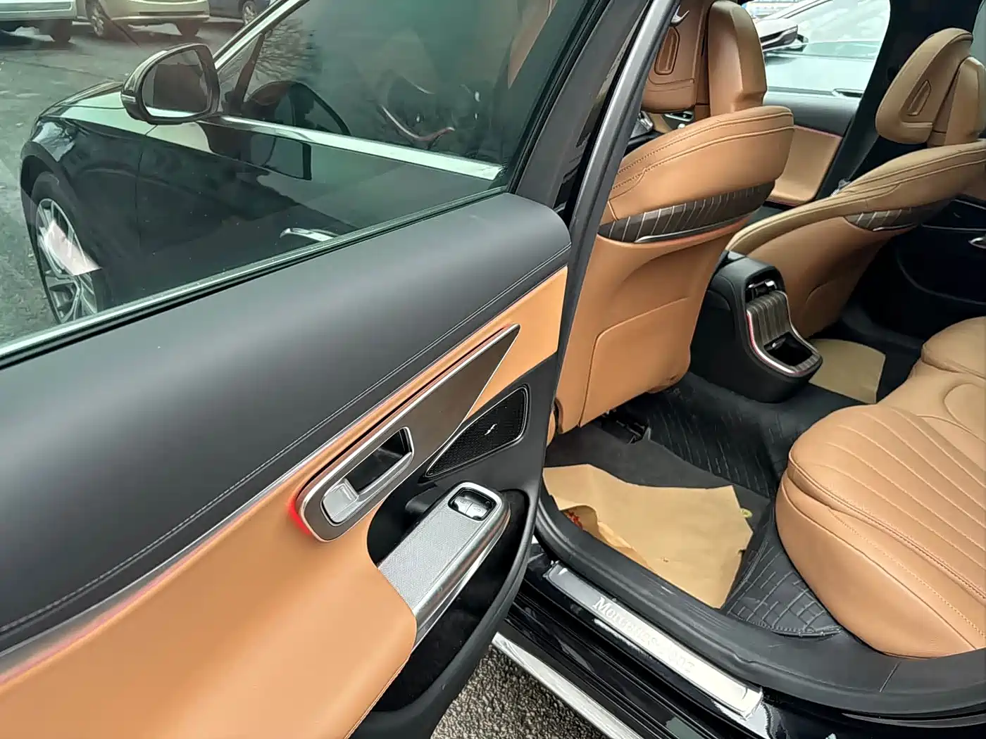 Mercedes-Benz E-Class 2025 E 300 L Fashion фото 18