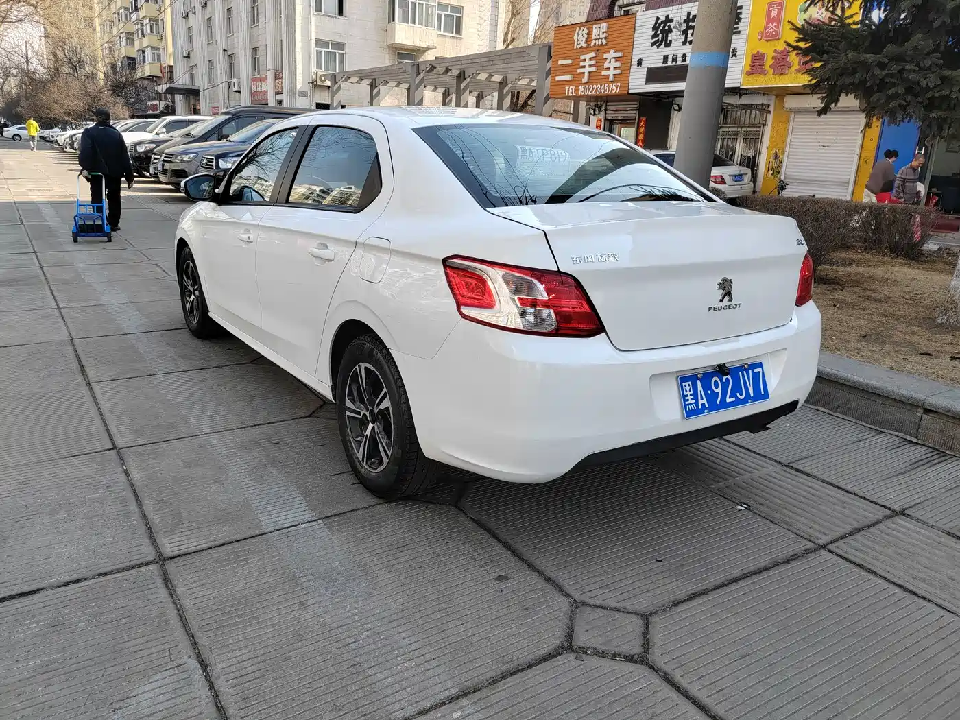Peugeot 301 2014 1.6L Manual Comfort Edition фото 4