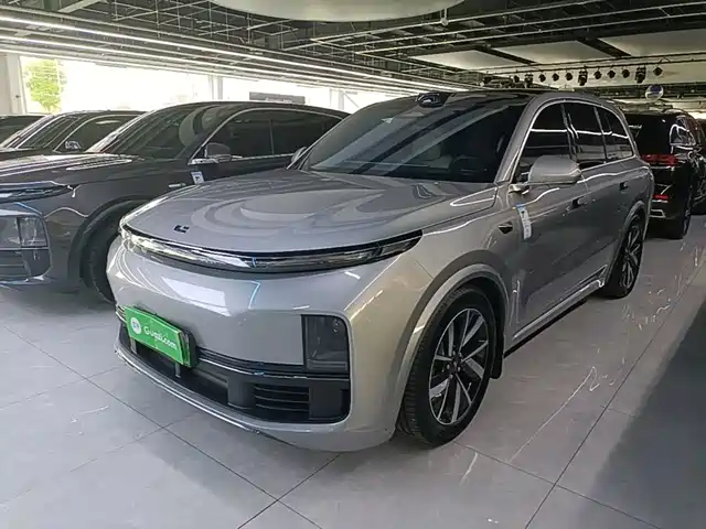 Li Auto Li L8 2024