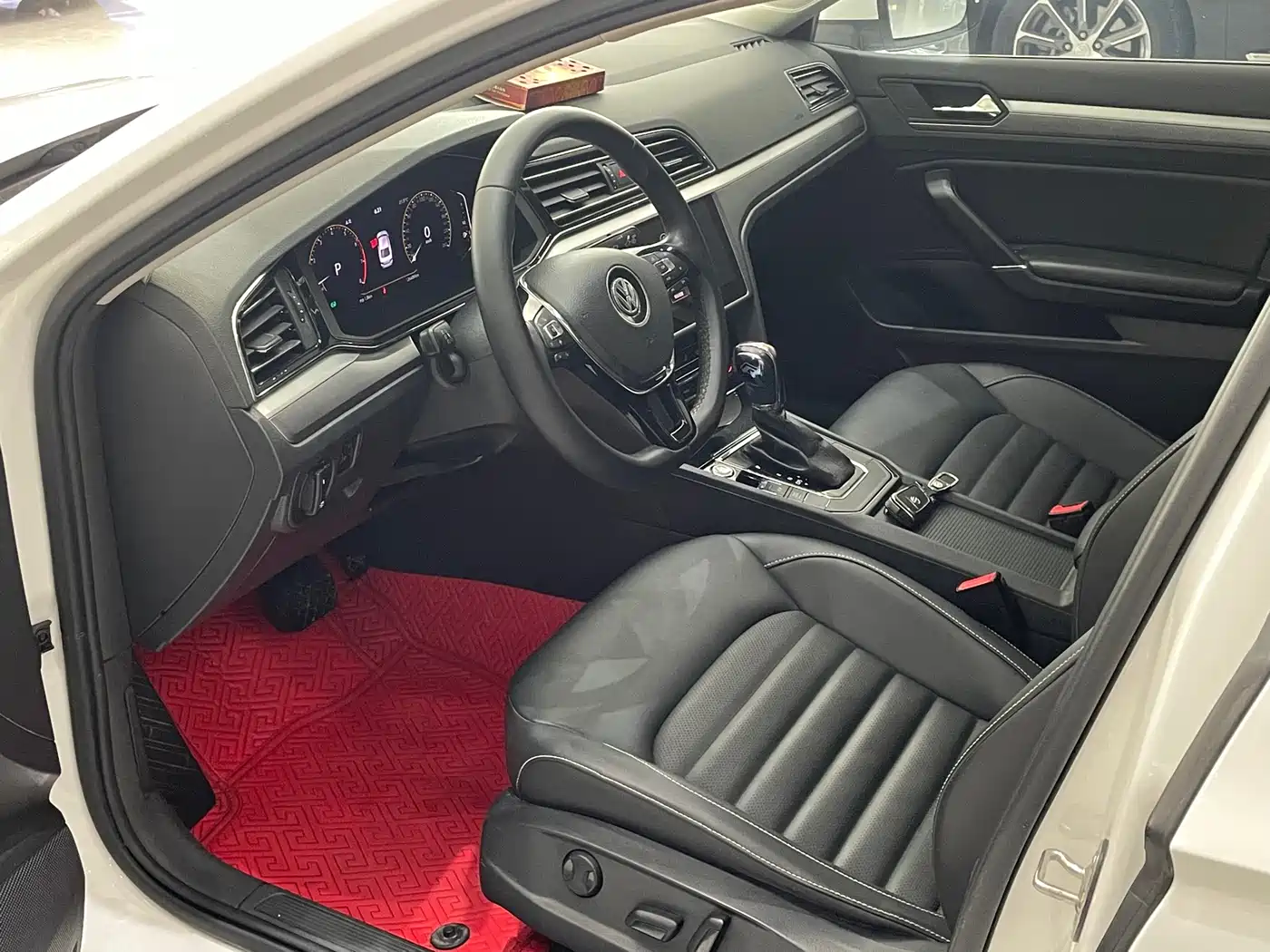 Volkswagen Lamando 2021 280TSI DSG Comfort Edition фото 4
