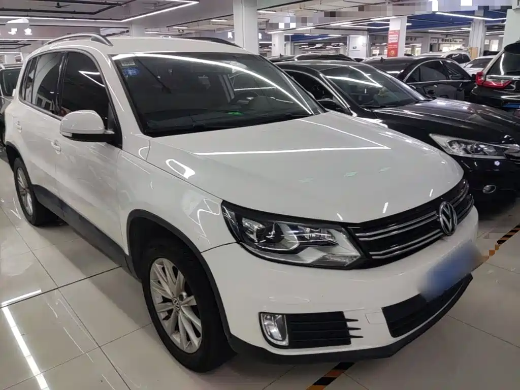 صورة 4 - Volkswagen Tiguan