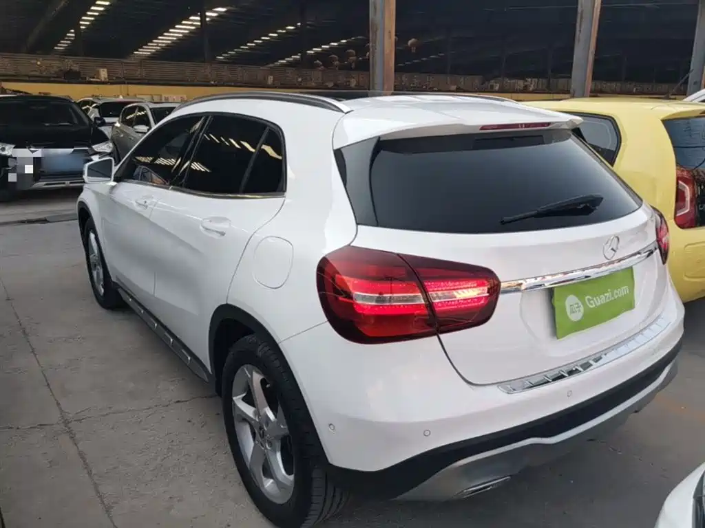 Mercedes-Benz GLA 2017 GLA 200 Dynamic фото 5