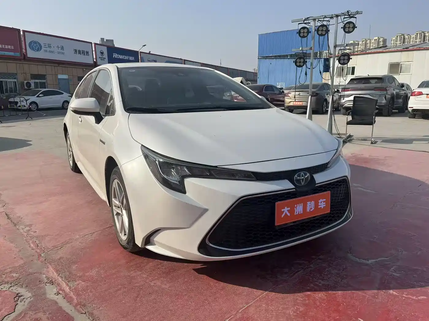 Toyota Levin 2021 Dual Engine 1.8H E-CVT Luxury Edition фото 3