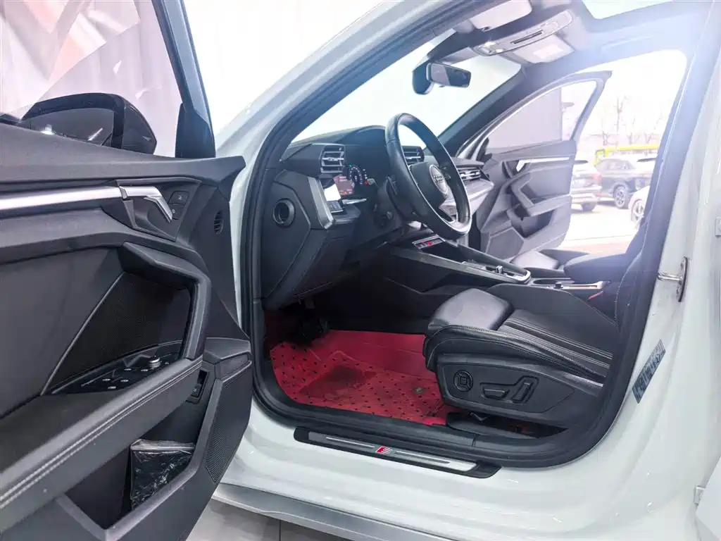 Audi A3 2023 Facelift A3L Limousine 35 TFSI Fashion Sport фото 7