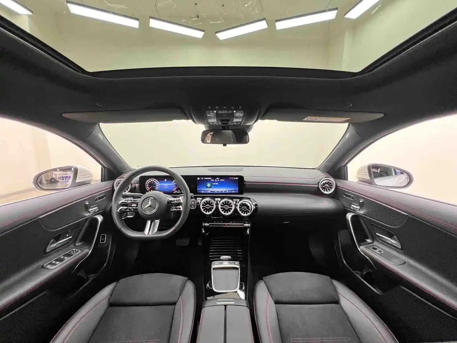 صورة 15 - Mercedes-Benz A-Class
