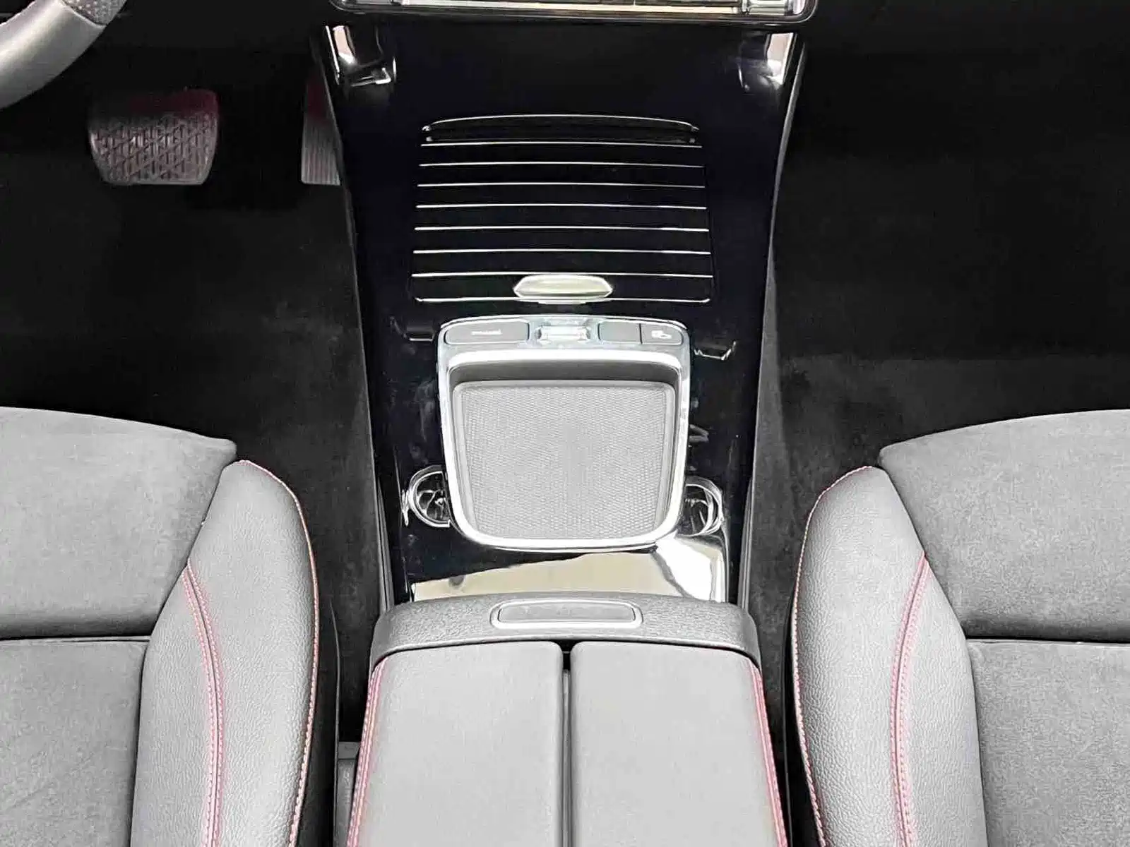 صورة 19 - Mercedes-Benz A-Class