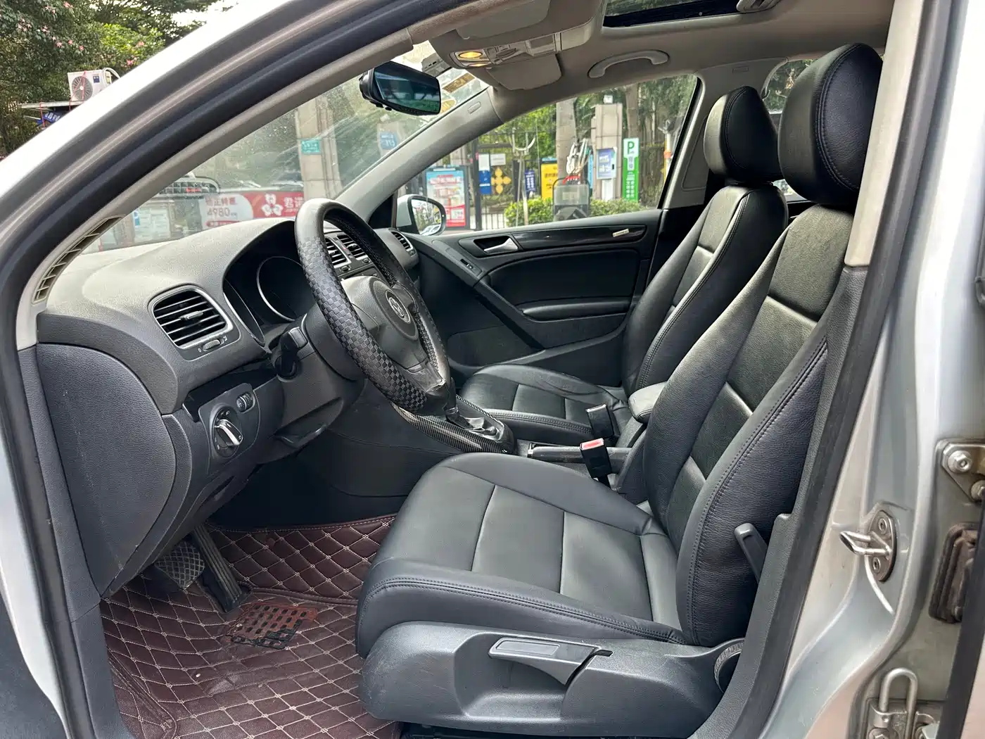 Volkswagen Golf 2011 1.4TSI Auto Comfort фото 10