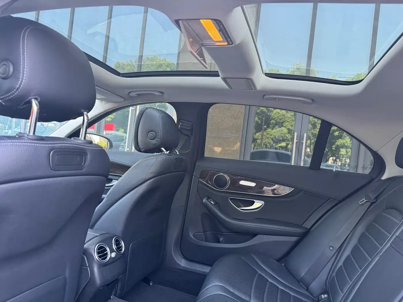 Mercedes-Benz C-Class 2015 Facelift C 200 L фото 9