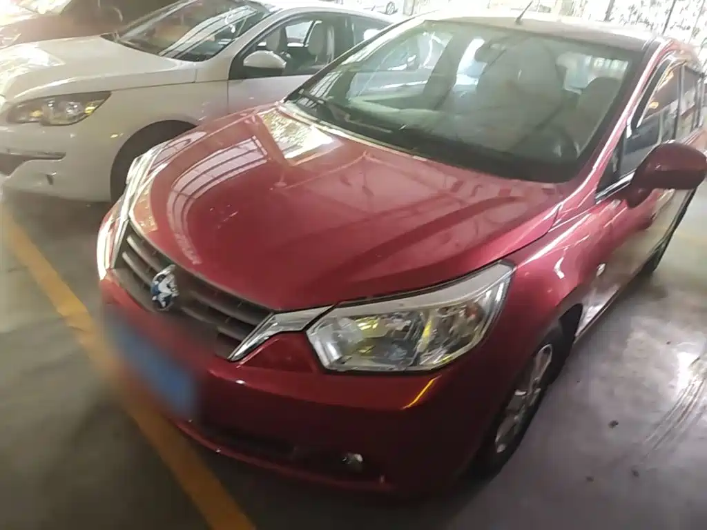 Venucia R50 2014 2013 1.6L Automatic Luxury Edition