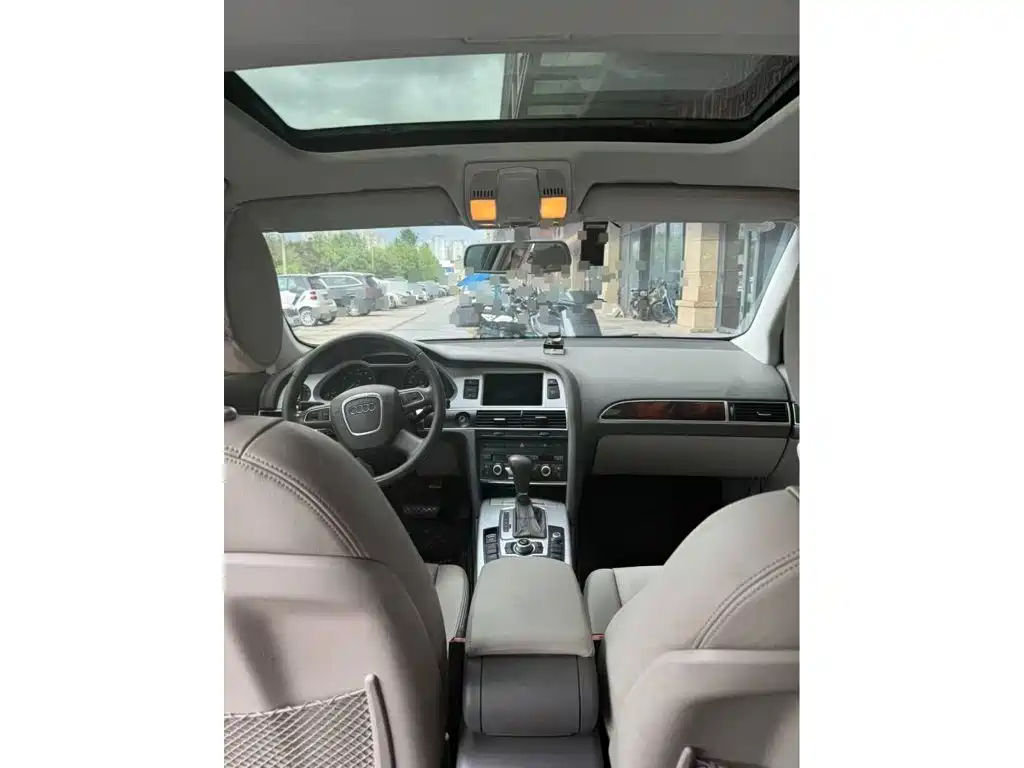 Фото 11 - Audi A6L