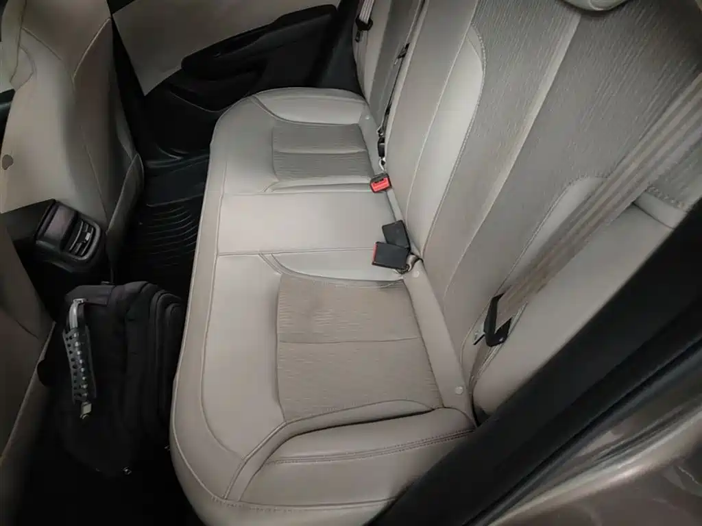 Buick Excelle 2017 15N Automatic Elite фото 17