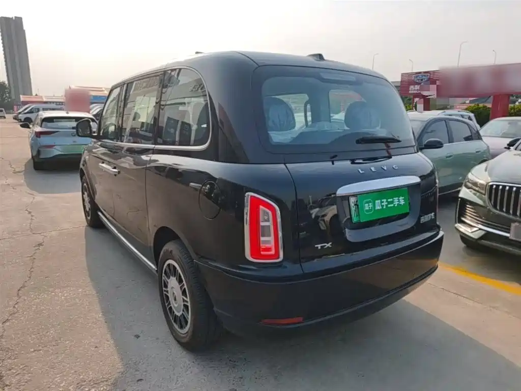 LEVC TX 2024 2023 TX5 Extended Range Travel Edition
