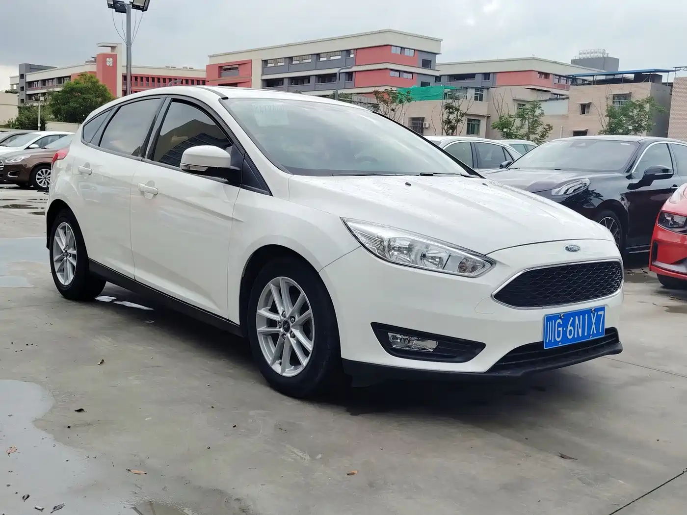Фото 3 - Ford Focus