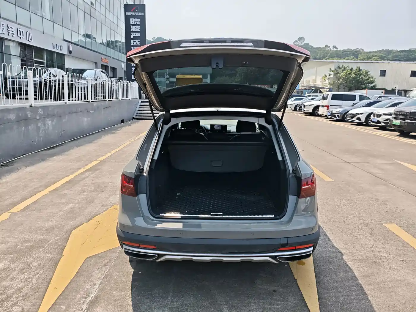 Audi A4 (Import) 2021 2021 allroad quattro Explorer