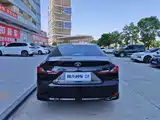 Фото 4 - Toyota Camry