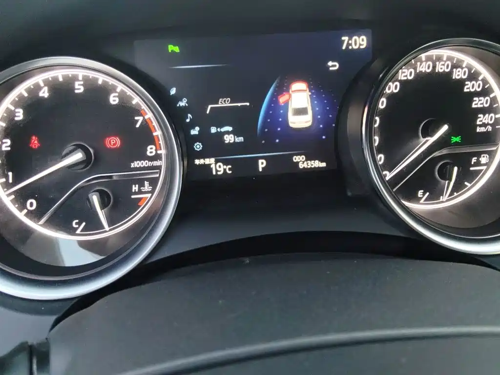 Toyota Camry 2019 Facelift 2.5G Luxury Edition фото 5