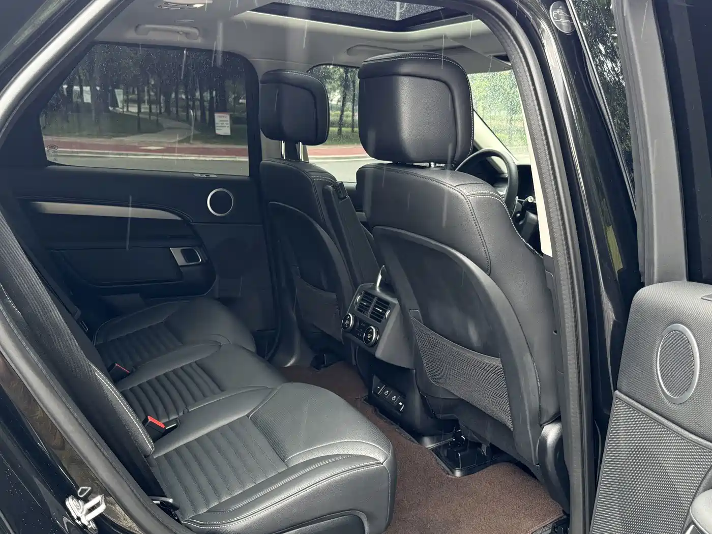 Land Rover Discovery 2024 2024 360PS Dynamic SE
