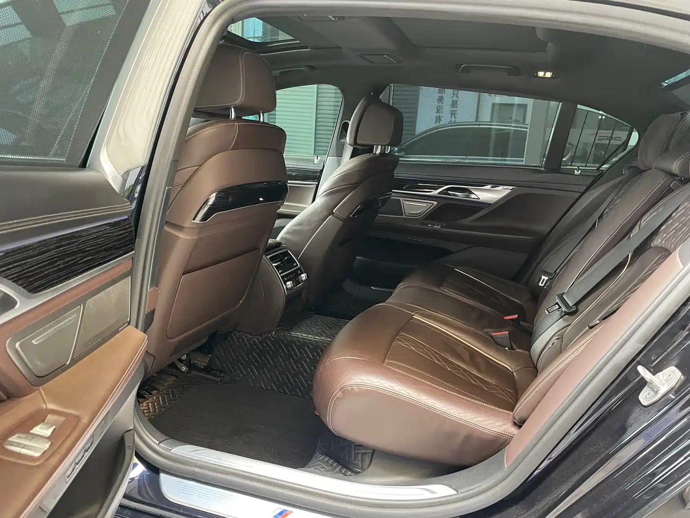 BMW 7 Series 2022 2021 Model 740Li Leading M Sport Package