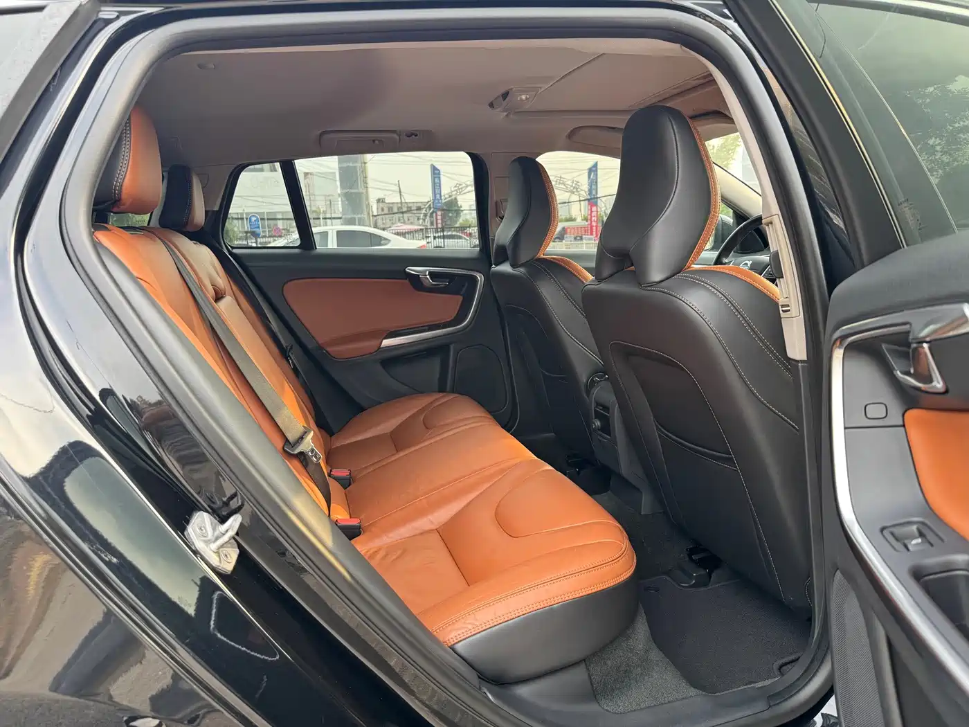 Volvo V60 2014 2014 T5 Wisdom & Elegance