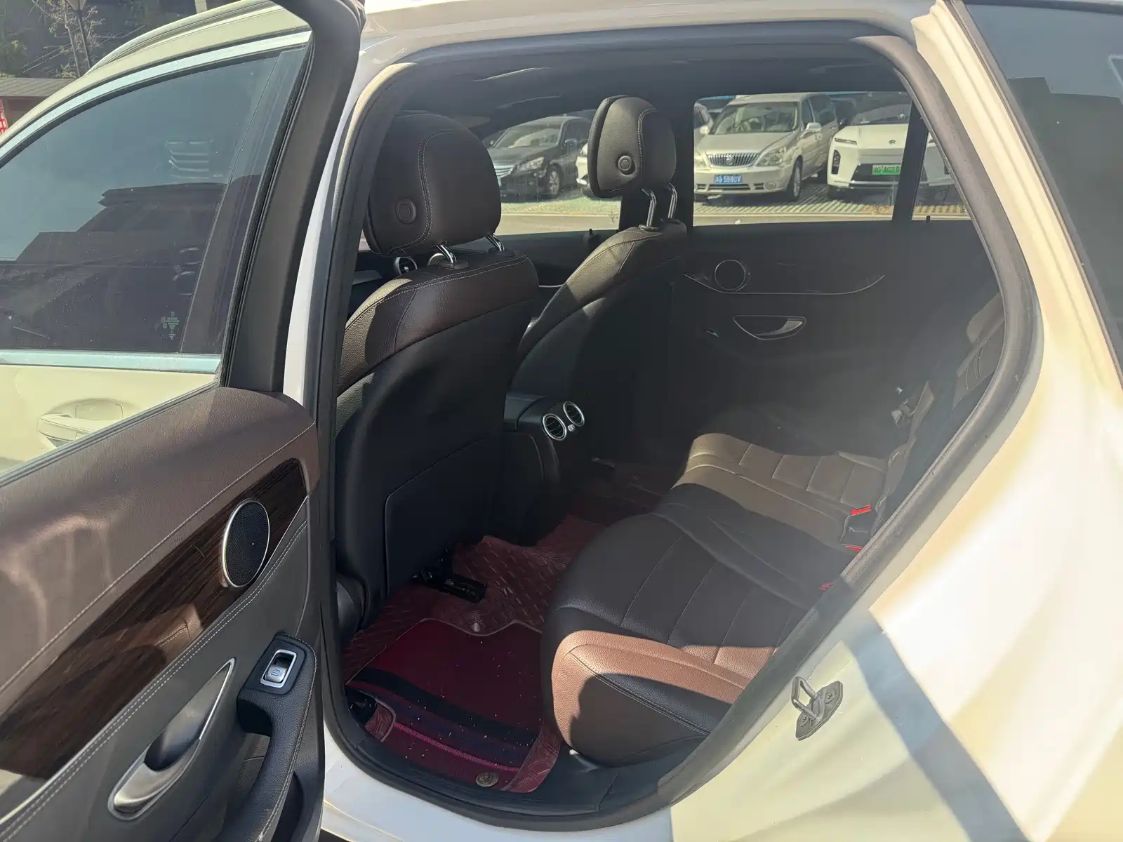 Фото 7 - Mercedes-Benz GLC