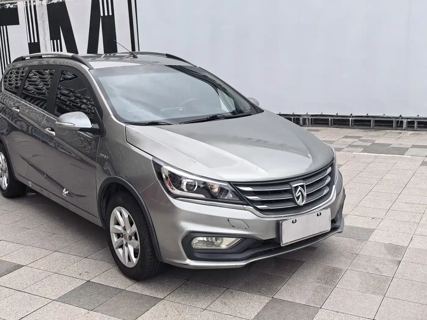 Baojun 310W 2018 2017 1.5L Manual Fashion Edition (China V)
