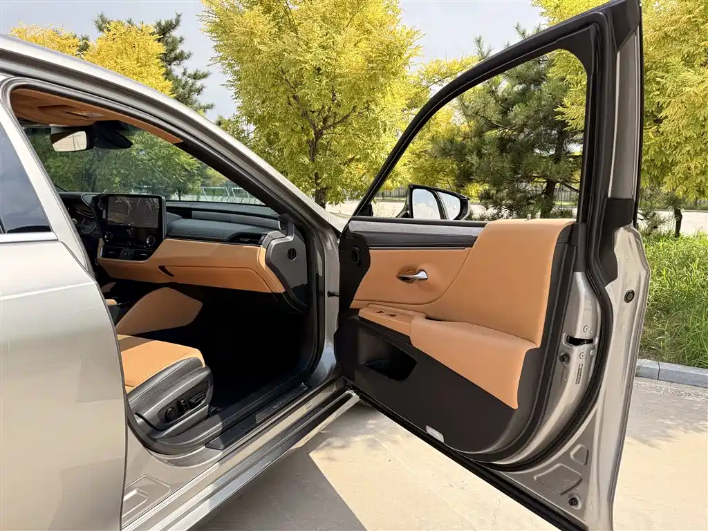 Lexus ES 2025 2025 200 Ultimate Edition