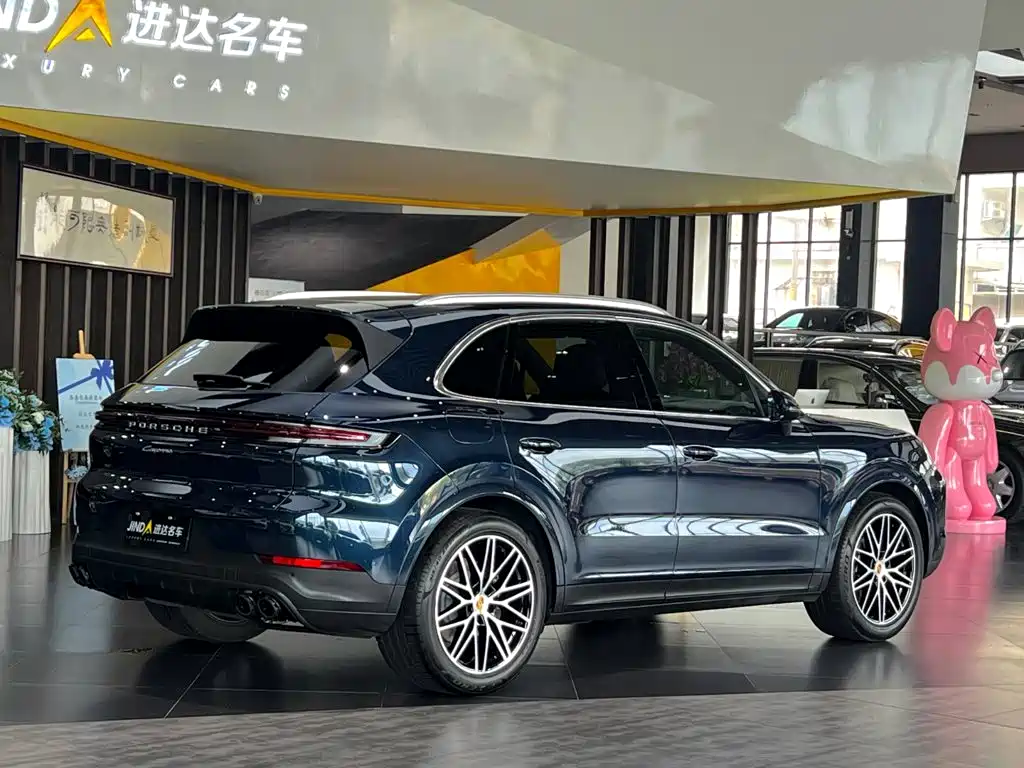 صورة 9 - Porsche Cayenne