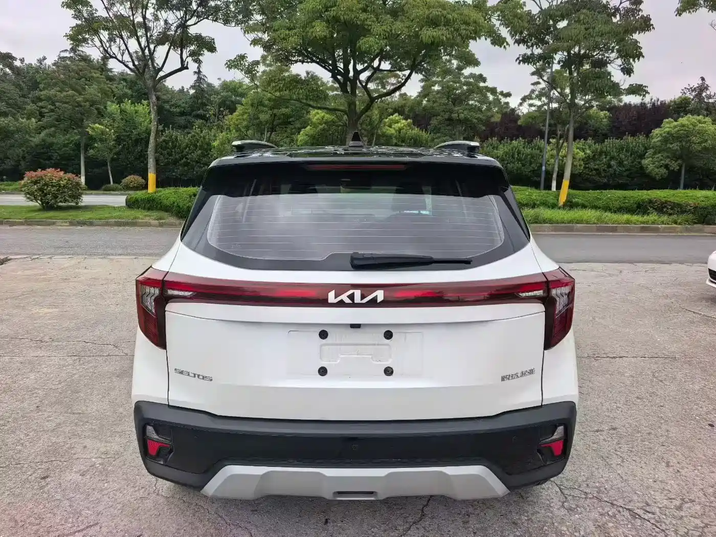 Kia Seltos 2024 2023 1.5L CVT Luxury Edition