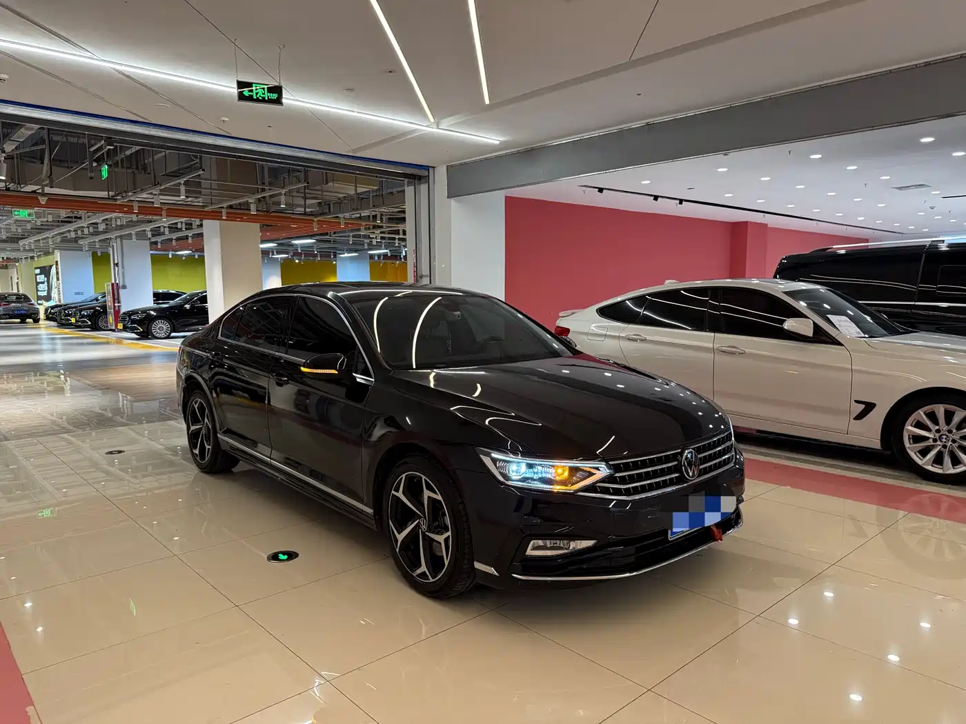 Volkswagen Magotan 2024 2 Million Units Public Sharing Edition 330TSI DSG Luxury фото 3