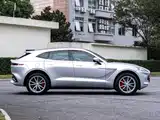 Фото 4 - Aston Martin DBX