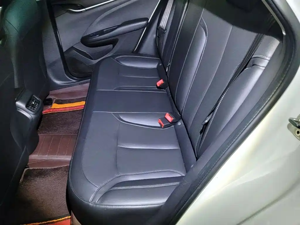 Фото 17 - Buick Excelle